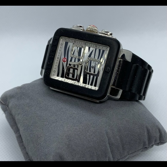 Watch - Picture 3 of 3